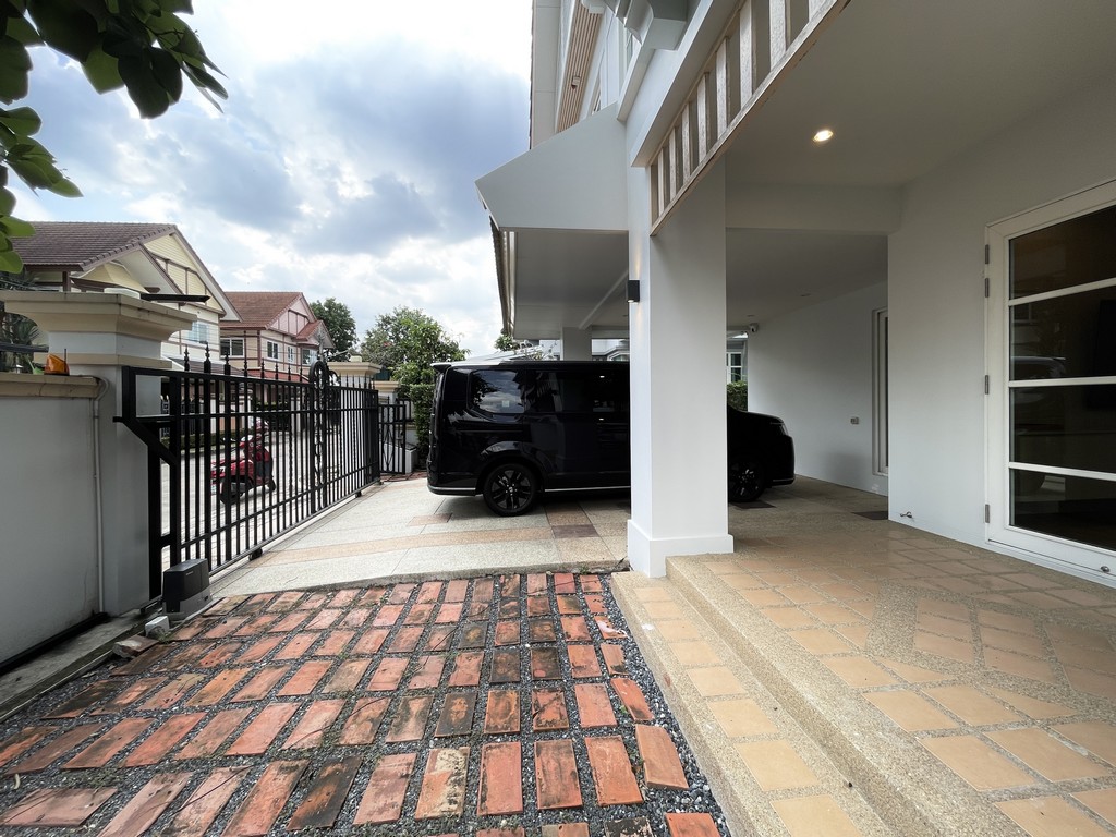 ขายบ้านเดี่ยว ลัดดารมย์ วัชรพล โครงการ 3 | 85.8 ตร.ว. | 250 ตร.ม. | 3 ห้องนอน 4 ห้องน้ำ | พร้อมเรือนรับรอง - Image 4