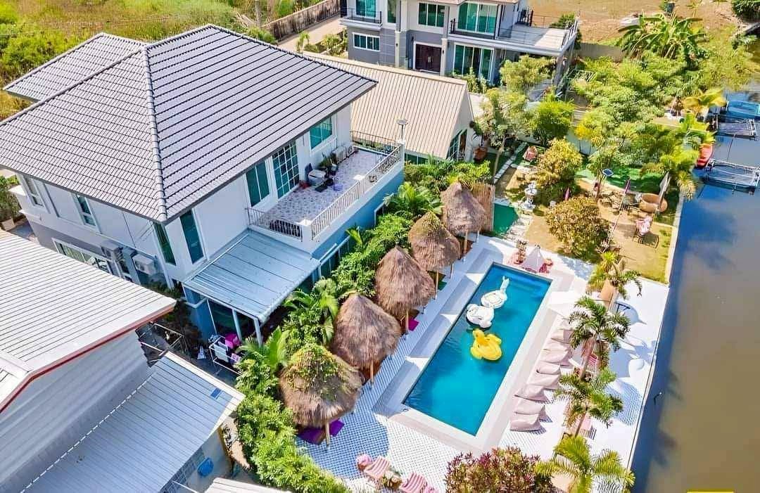 ขาย / ให้เช่า บ้านเดี่ยว 3 หลัง บนที่ดินเดียวกัน | หมู่บ้านเอกชัยเลควิลล์ พระราม 2 – เอกชัย - Image 3