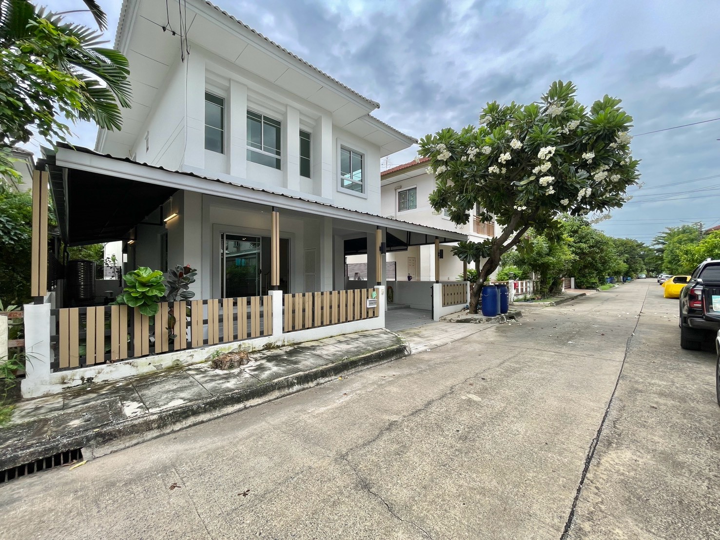 ขาย บ้านเดี่ยวรีโนเวทใหม่ พร้อมพัฒน์ 1 หทัยราษฎร์ 39 แต่งสไตล์ MUJI Minimal พร้อมเข้าอยู่ ราคาคุ้มกว่าหลังอื่น - Image 3