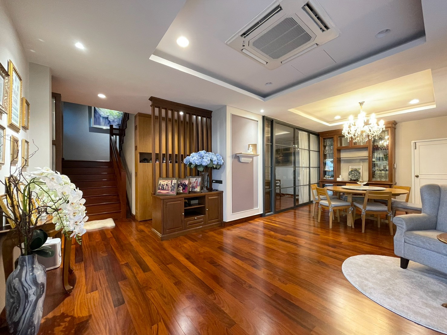 ให้เช่า บ้านเดี่ยว 3 ชั้น ทองหล่อ 25 | ที่ดิน 112 ตร.ว. | พื้นที่ใช้สอย 420 ตร.ม. | 5 ห้องนอน | ใจกลางทองหล่อ - Image 8