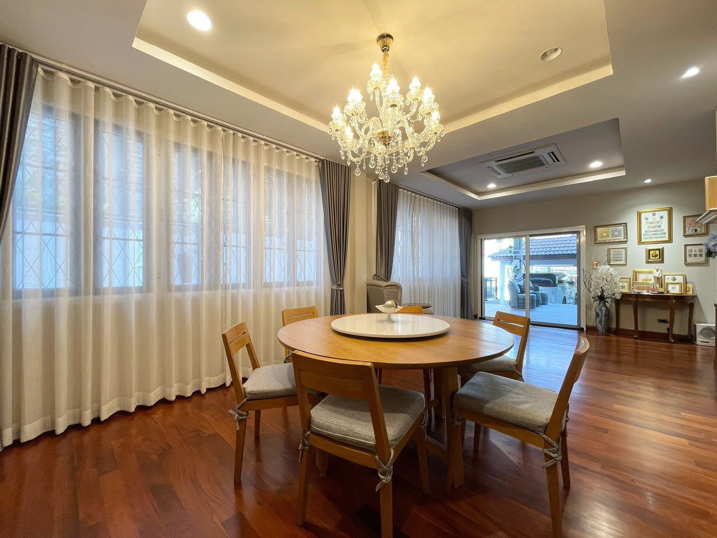ให้เช่า บ้านเดี่ยว 3 ชั้น ทองหล่อ 25 | ที่ดิน 112 ตร.ว. | พื้นที่ใช้สอย 420 ตร.ม. | 5 ห้องนอน | ใจกลางทองหล่อ - Image 10