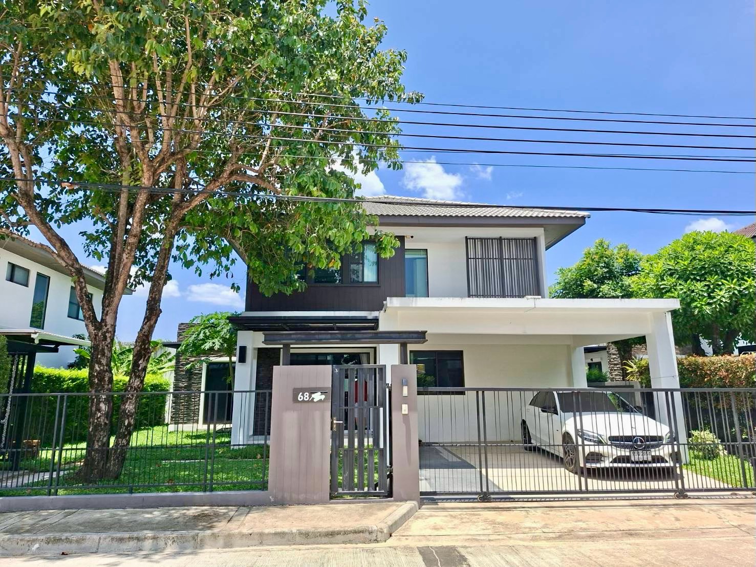 ให้เช่าบ้านเดี่ยว มัณฑนา บางนา พร้อมเข้าอยู่  ใกล้ Mega Bangna และ Concordian International School
