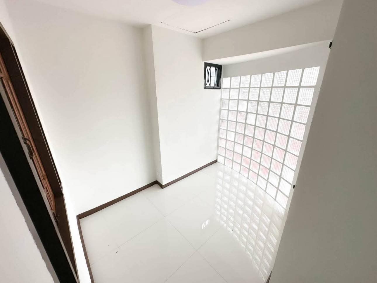 ให้เช่า บ้านแฝด 4 ชั้น Home Avenue สุขุมวิท 101/1 | Pet Friendly | 3 ห้องนอน 4 ห้องน้ำ | Fully Furnished - Image 9